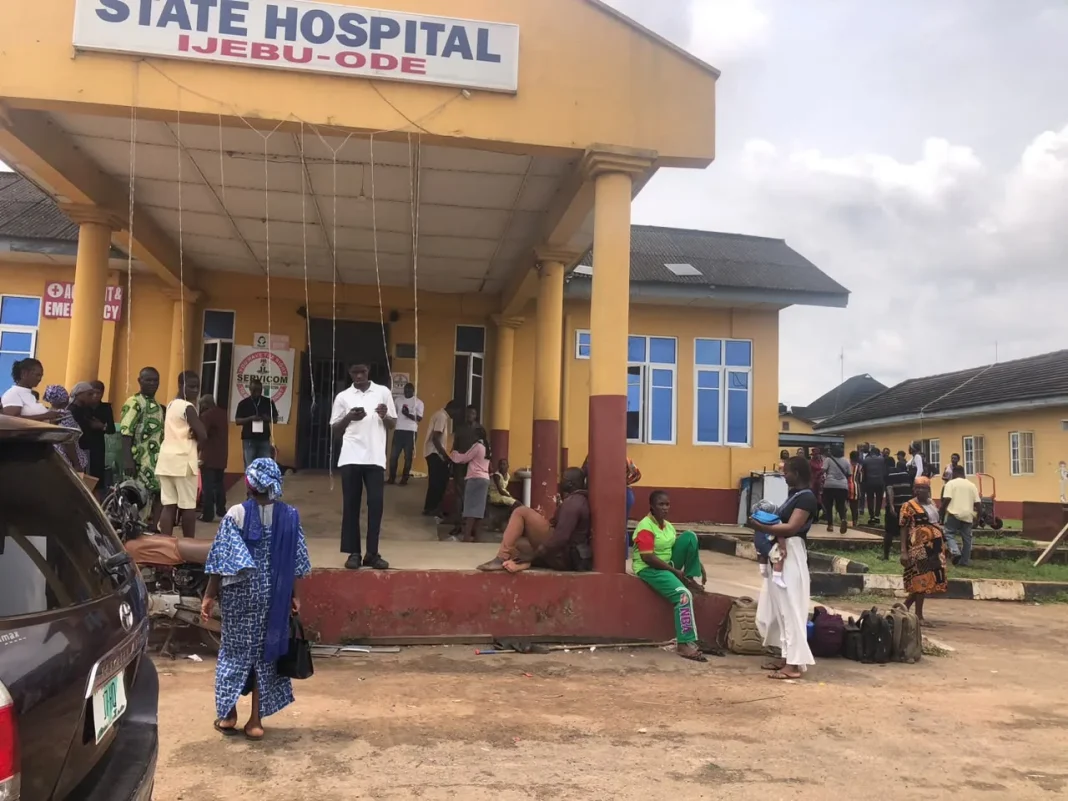 Fresh Gas Emission Sends Over 100 Ogun Students to Hospital